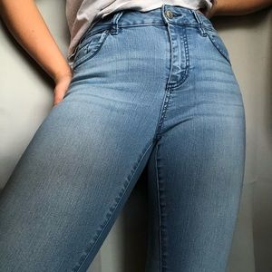 blue washed denim skinny jeans